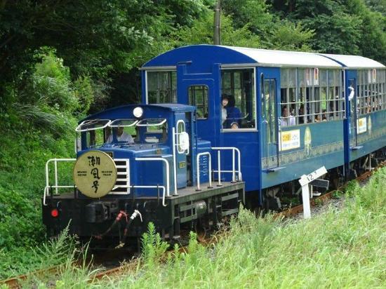 門司港レトロ観光列車「潮風号」