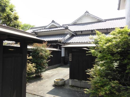 鏡田屋敷